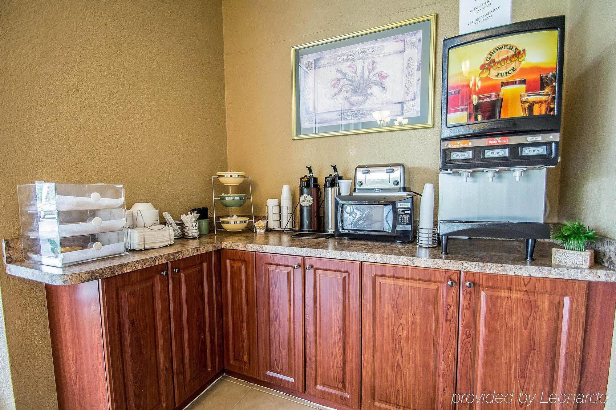 Rodeway Inn Gainesville - University Area Bagian luar foto